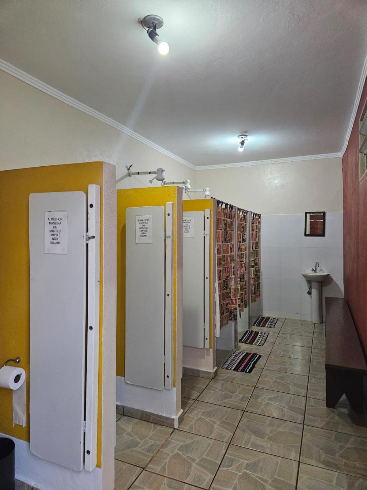 Cabana Hostel Sobrado Ecopark Águas de São Pedro Ruang foto